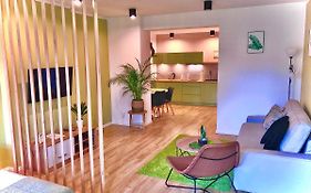 Apartament „Green Wall”